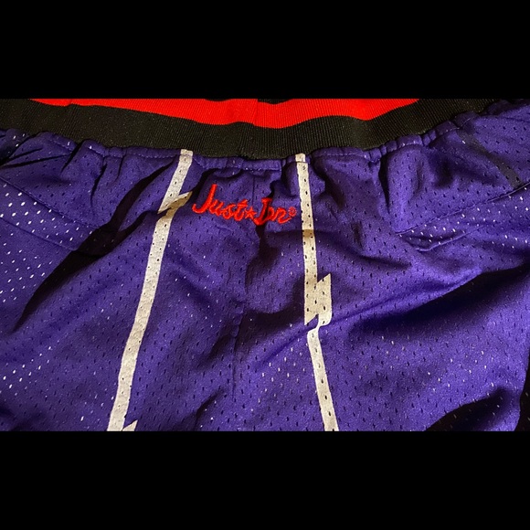 1998-99 Toronto Raptors Shorts. . No tags. Please make a offer. Can send pics - Picture 7 of 8